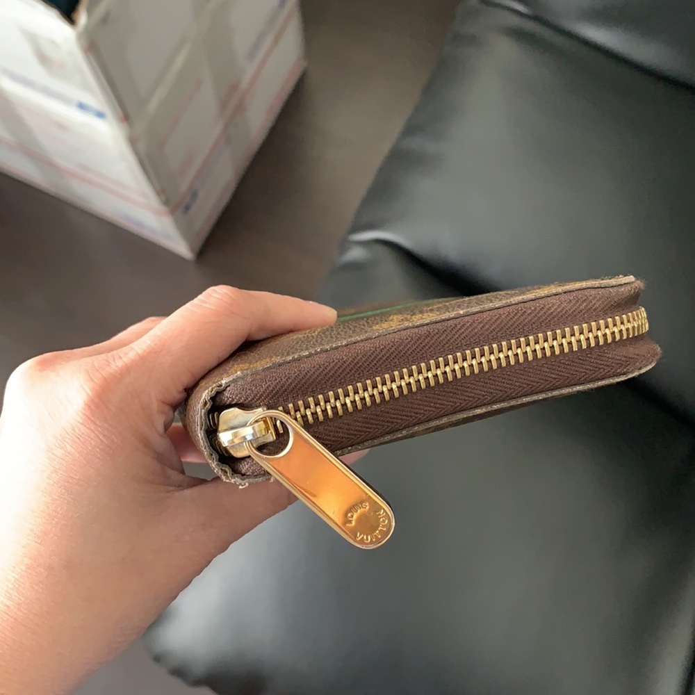 💯 authentic Louis Vuitton wallet - Picture 6 of 17